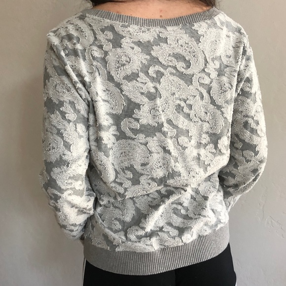 Large  9-H15 STCL Grey Sweater - Picture 2 of 4